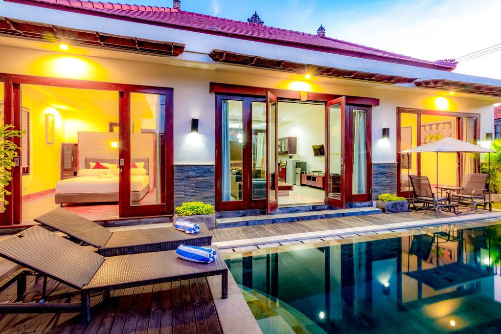 Villa Gayatri 塞米亚克 外观 照片