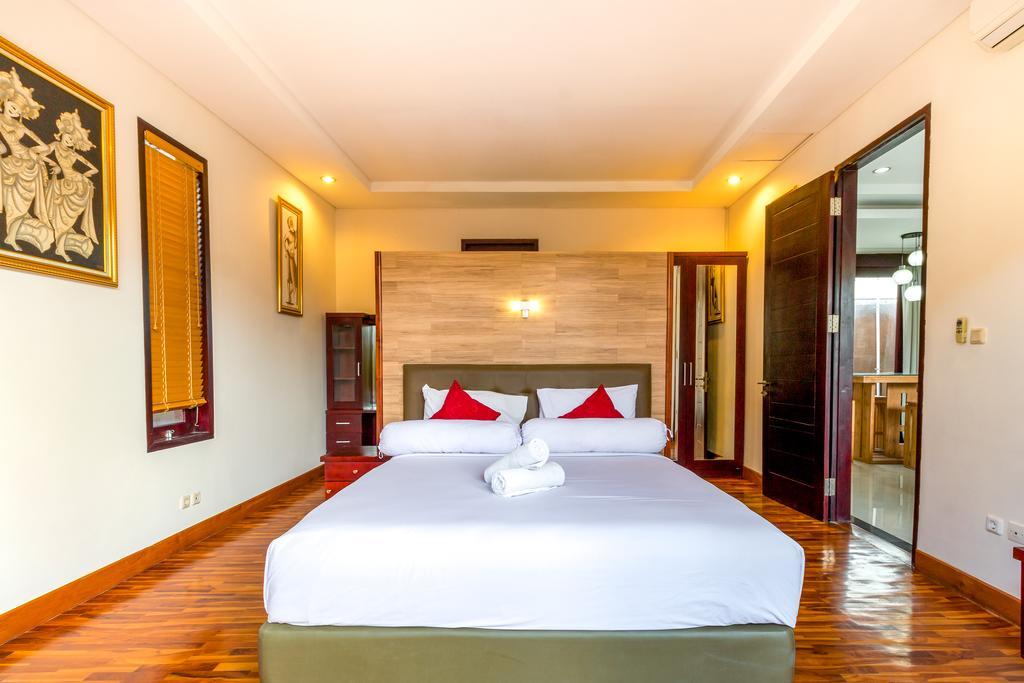Villa Gayatri 塞米亚克 外观 照片