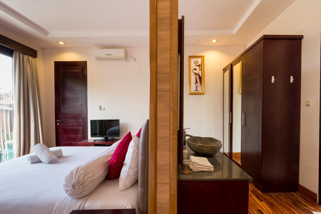 Villa Gayatri 塞米亚克 外观 照片