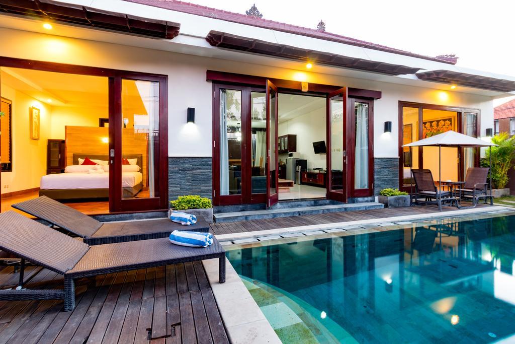 Villa Gayatri 塞米亚克 外观 照片