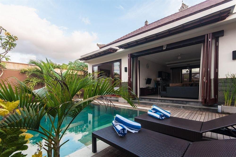 Villa Gayatri 塞米亚克 外观 照片