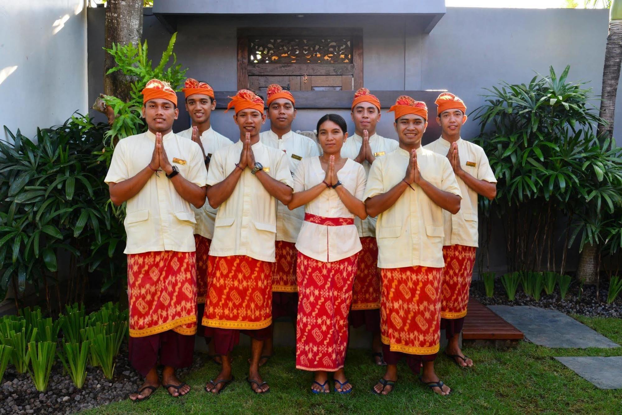 Villa Gayatri 塞米亚克 外观 照片