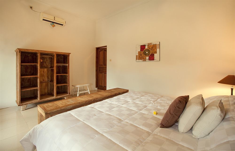 Villa Gayatri 塞米亚克 外观 照片